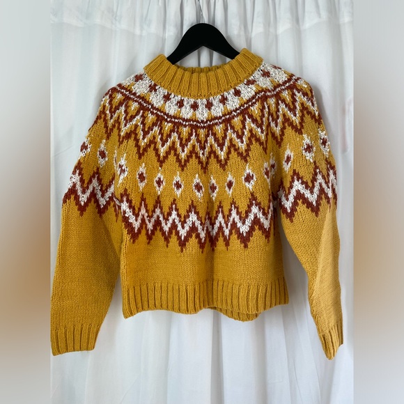 Topshop Sweaters - Top shop mustard cropped sweater. Size 2